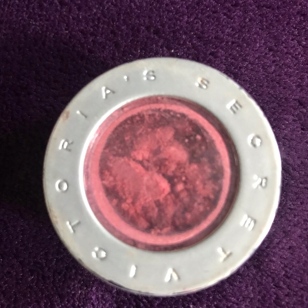 Victoria’s Secret silk eyeshadow